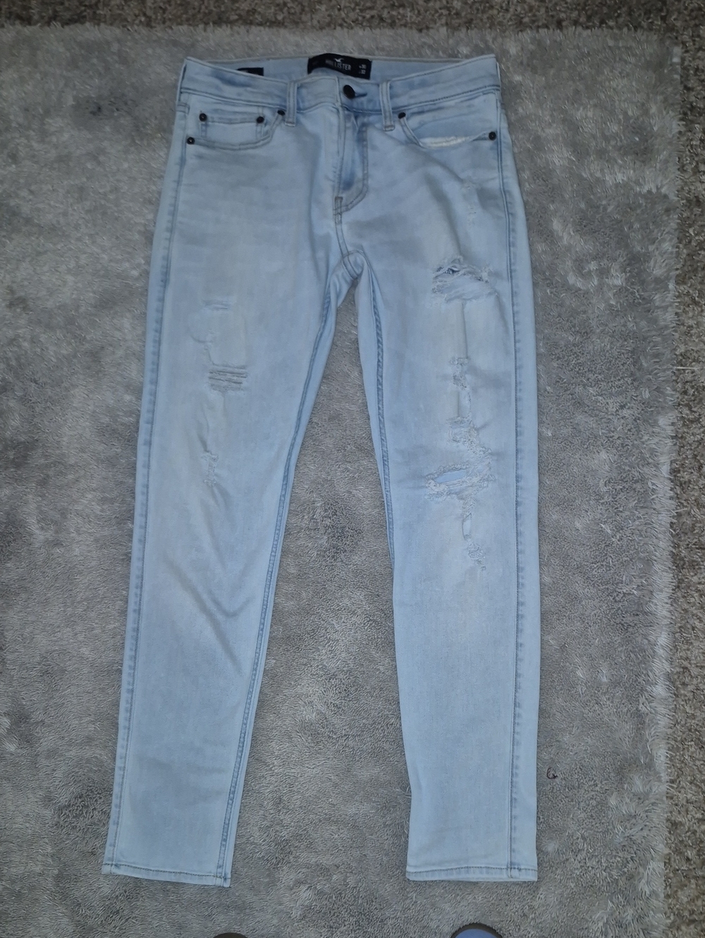 Like New! Hollister Light Blue Distressed Skinny Jeans, High Rise